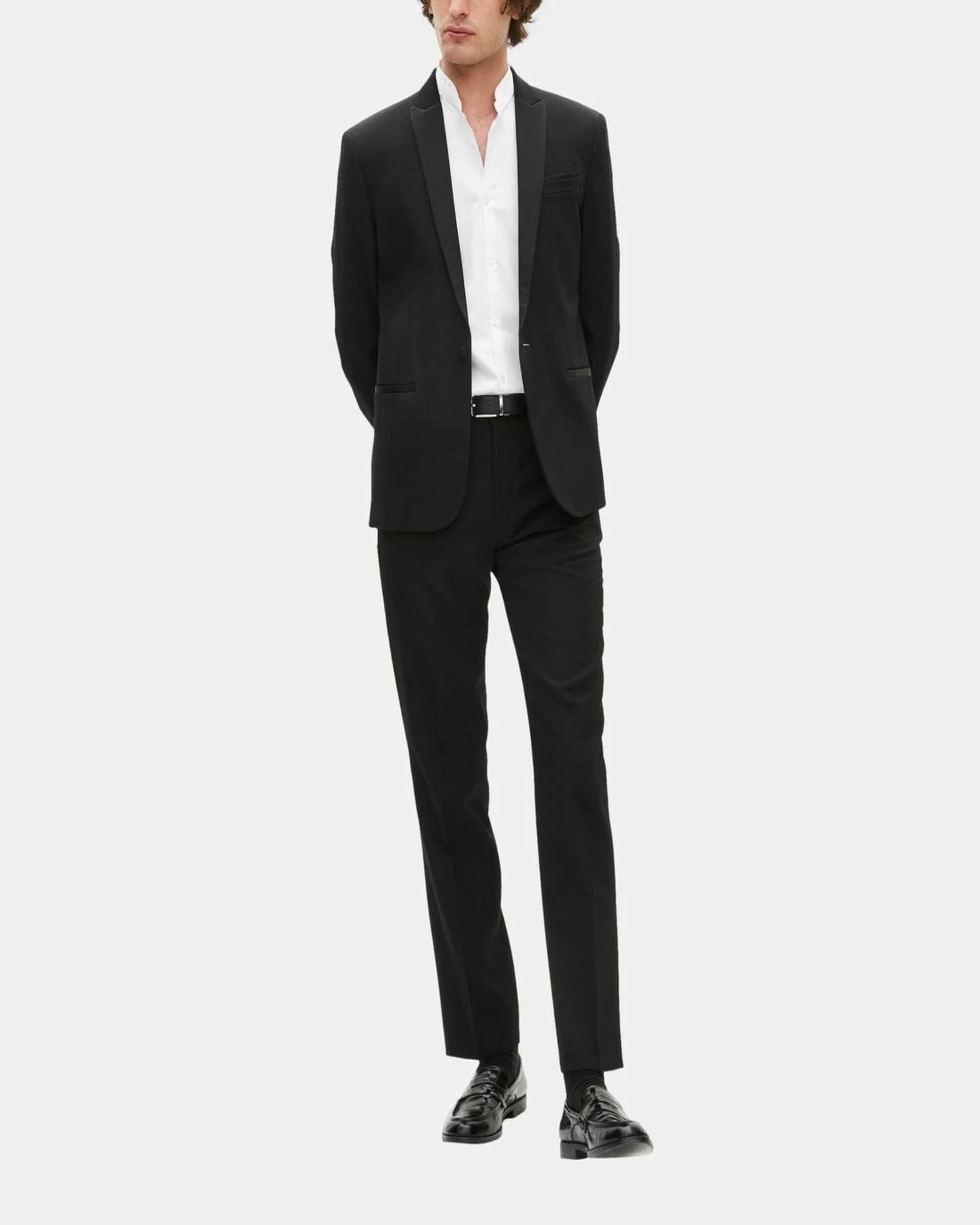 Veste de smoking avec détails en satin coupe ajustée noire